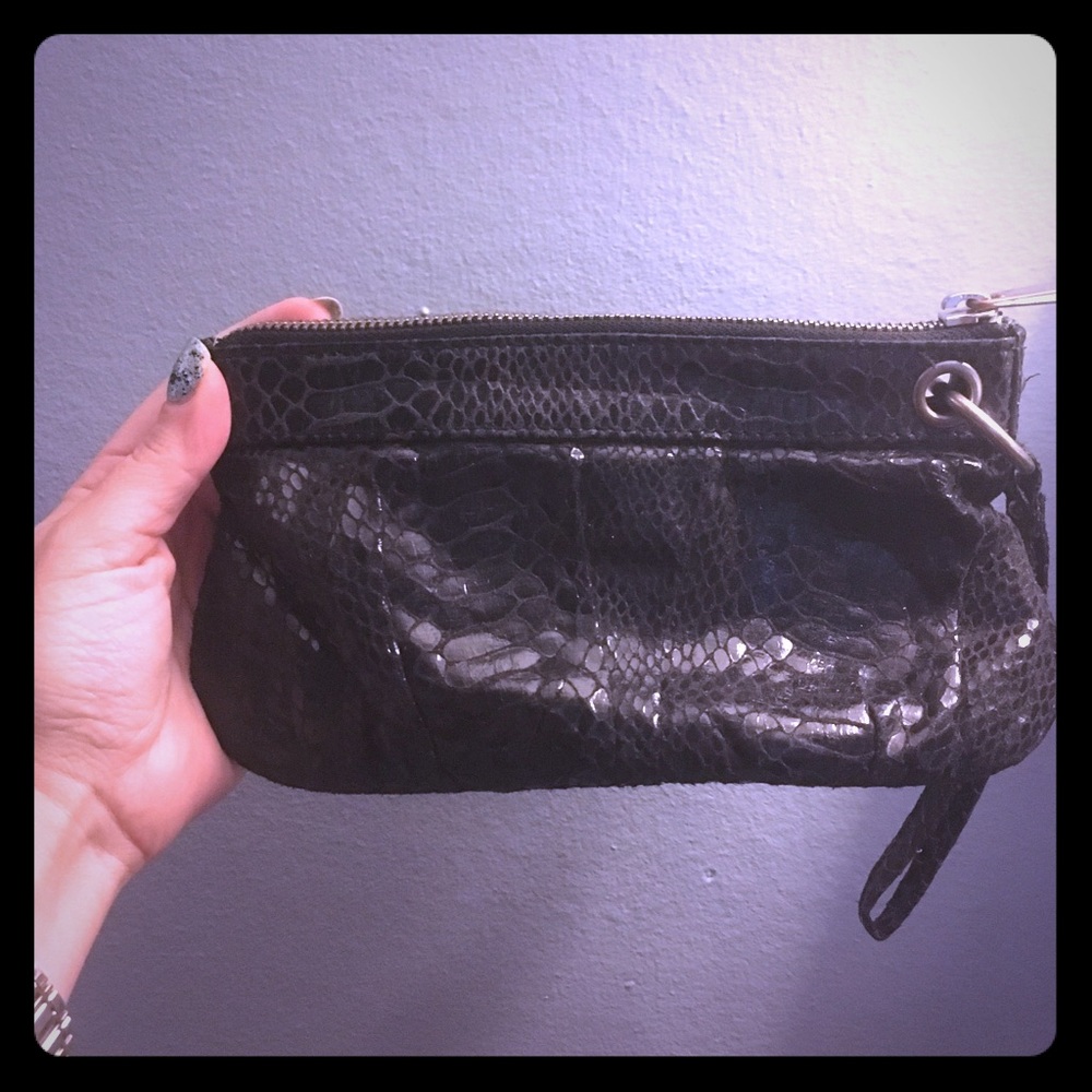 Express wristlet